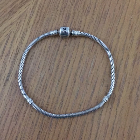 Pandora Bracelet - Picture 1 of 8